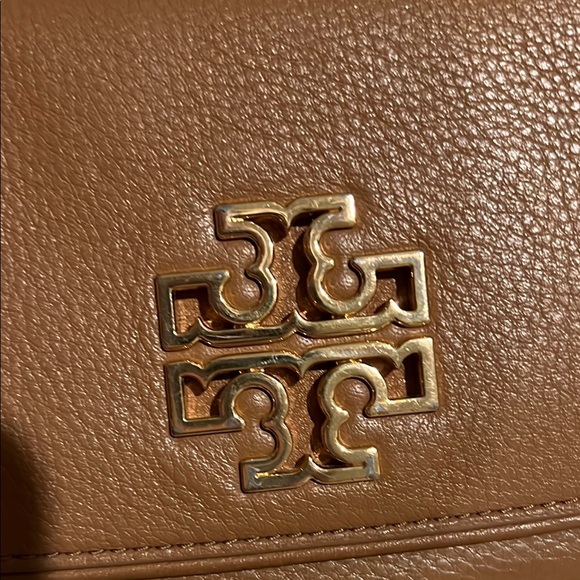 Tory Burch like new Brown Britten Duo Wallet with Tag - Picture 10 of 10